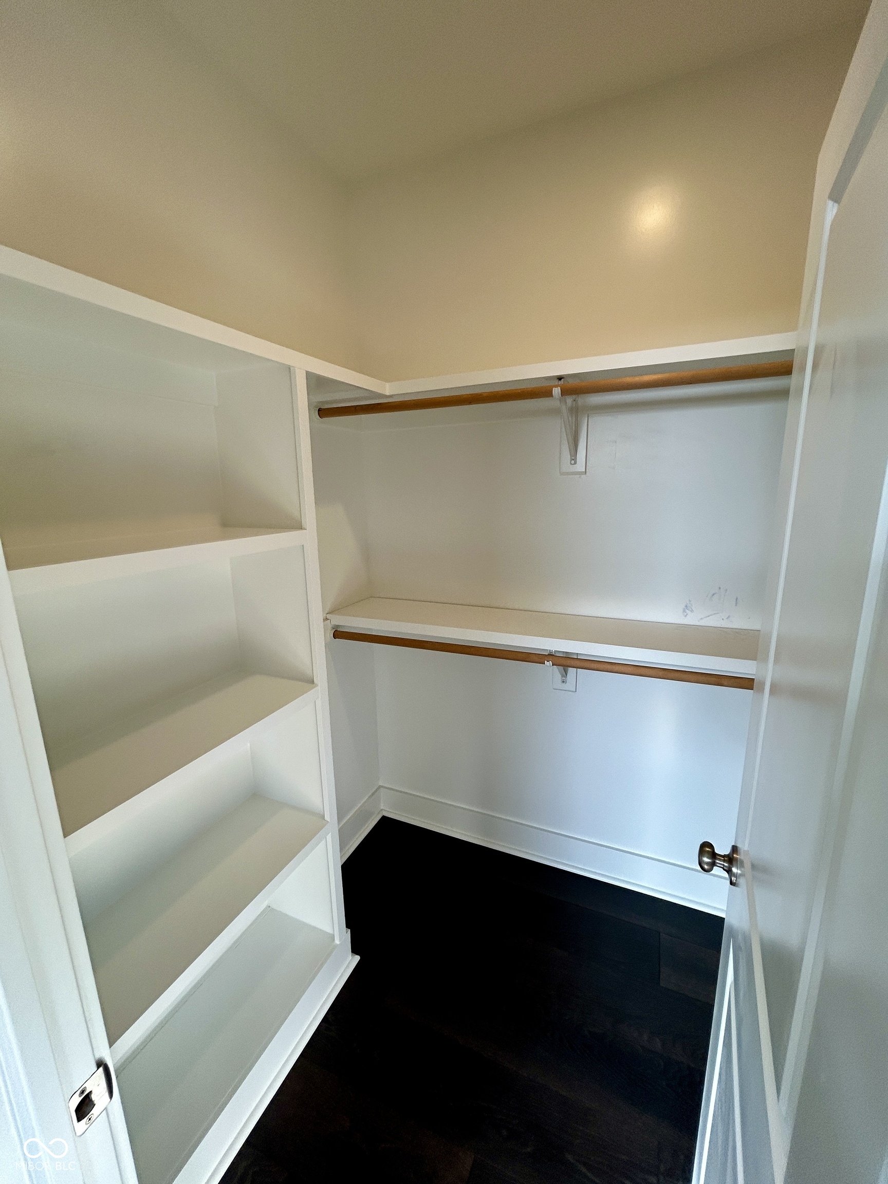 2511 Delaware Street Indianapolis, IN 46225 - Photo 24 of 41