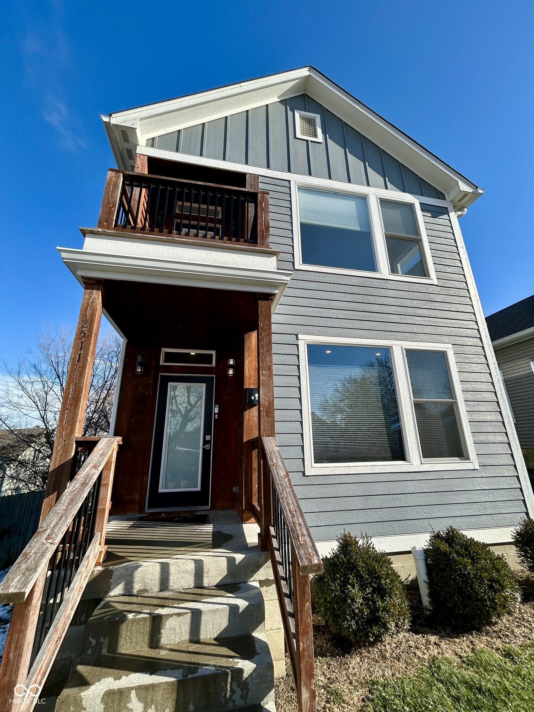 2511 Delaware Street Indianapolis, IN 46225 - Photo 4 of 41