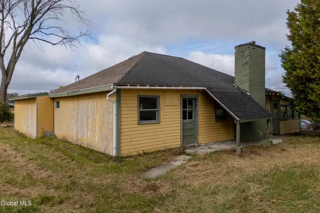 $100,000 | 2430 Highway 22, Essex, NY 12936