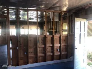 $100,000 | 2430 Highway 22, Essex, NY 12936