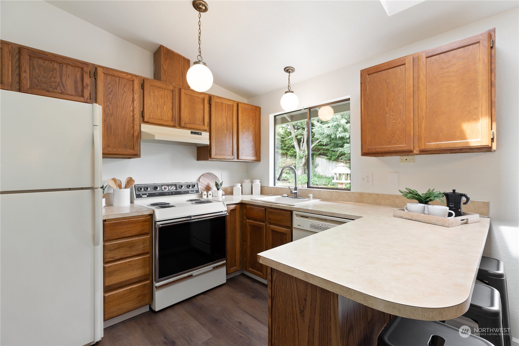 517 167th Street Southeast Bothell, WA 98012 - Photo 9 of 36 Gallery Image 9