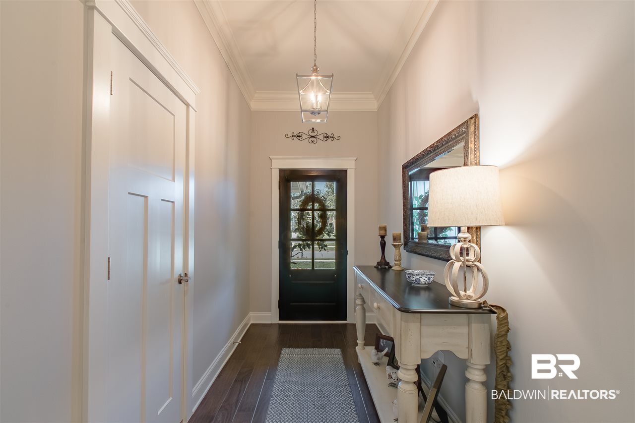 7816 Hemlock Street Daphne, AL 36527 - Photo 3 of 32 Foyer