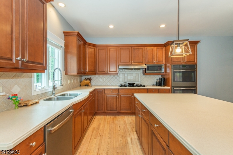 18 Stoneybrook Road Long Valley, NJ 07853 - Photo 18 of 50 Gallery Image 18