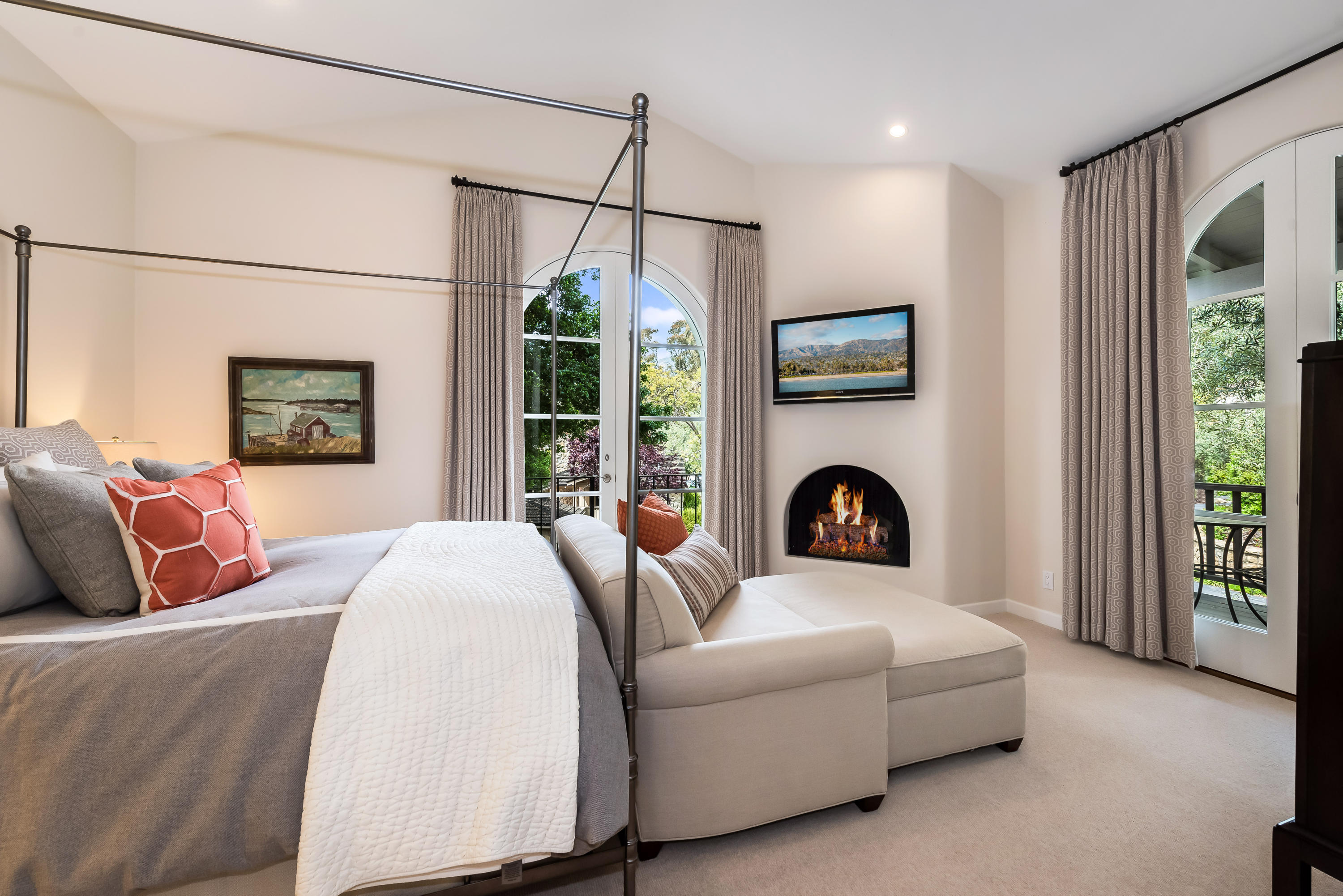 485 Monarch Lane Montecito, CA 93108 - Photo 20 of 31 Monarch485.Bedroom3