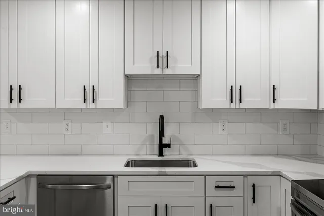 $650,000 | 7931 Russell Road, Alexandria, VA 22309