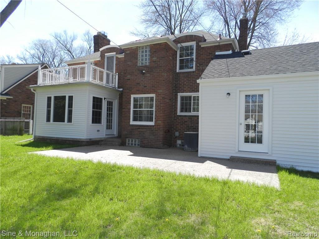 564 Hawthorne Road Grosse Pointe, MI 48236 - Photo 29 of 30 DSCN2967 - Copy (2).JPG