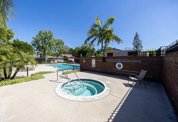 a view of a backyard with green space