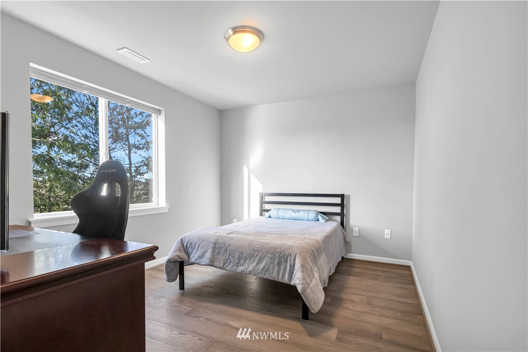18324 43rd Drive Southeast Bothell, WA 98012 - Photo 12 of 20 Gallery Image 12