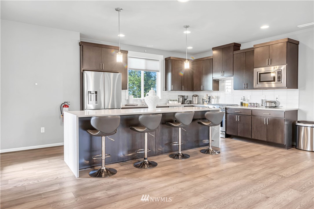 18324 43rd Drive Southeast Bothell, WA 98012 - Photo 3 of 20 Gallery Image 3