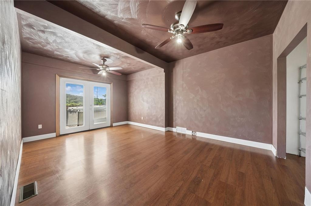 512 5th Street Webster, PA 15087 - Photo 6 of 37