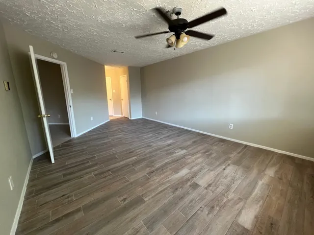 $1,900 | 15951 Manfield Drive, Houston, TX 77082