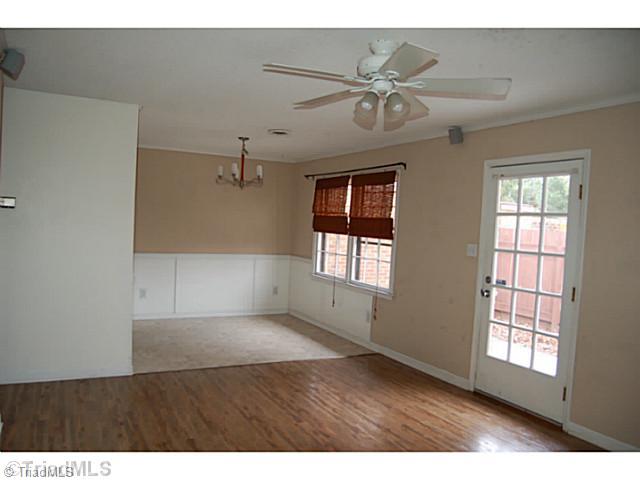 4900 Tower Road, Unit D Greensboro, NC 27410 - Photo 4 of 16 Living Room.