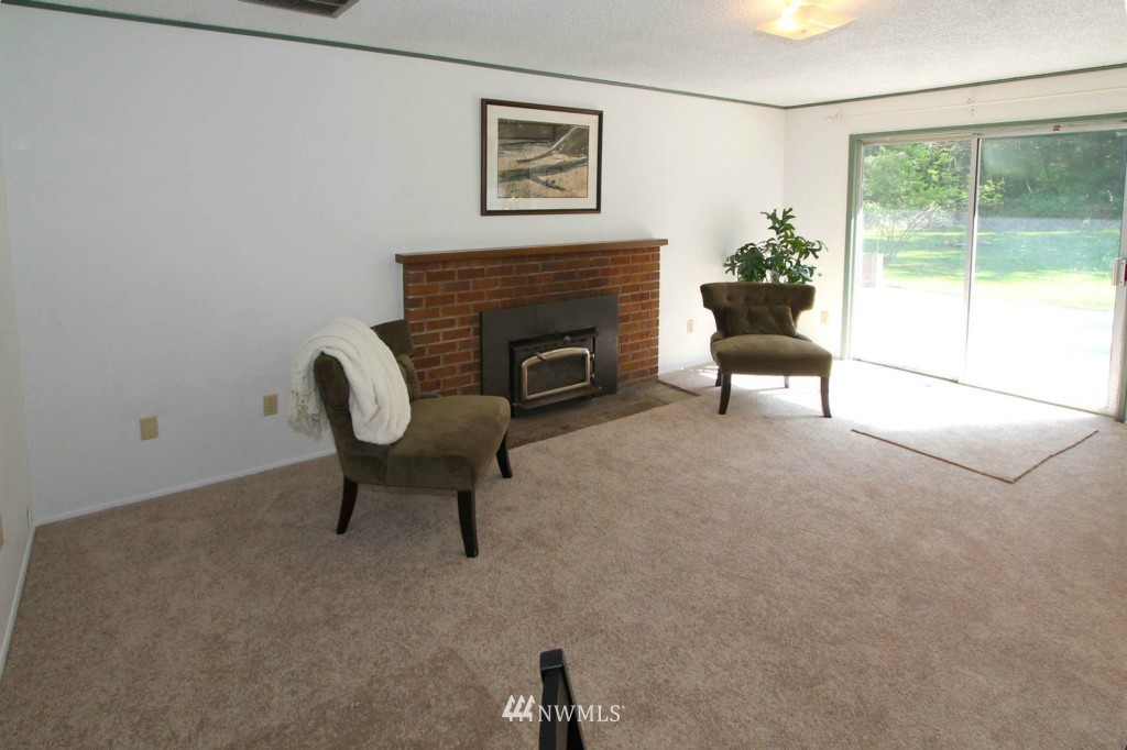 26328 Wax Orchard Road Southwest Vashon, WA 98070 - Photo 11 of 18 Gallery Image 11