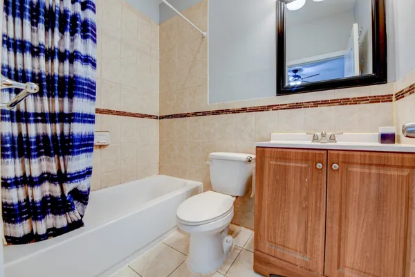 $2,500 | 572 Liberty Avenue, Unit 1, Jersey City, NJ 07307