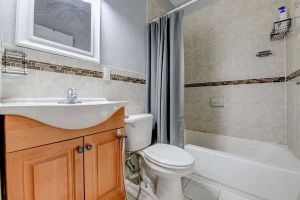 $2,500 | 572 Liberty Avenue, Unit 1, Jersey City, NJ 07307