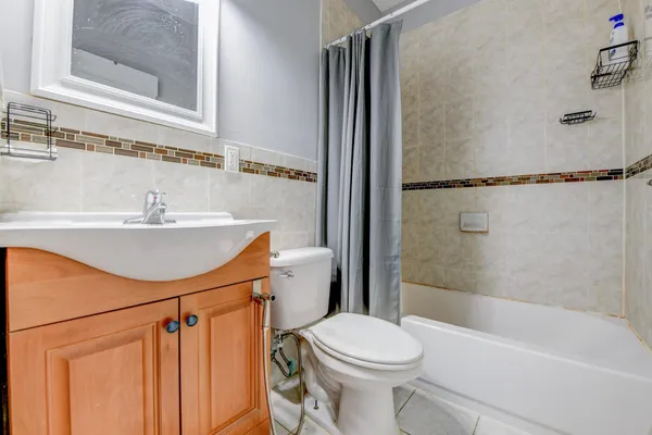 $2,500 | 572 Liberty Avenue, Unit 1, Jersey City, NJ 07307