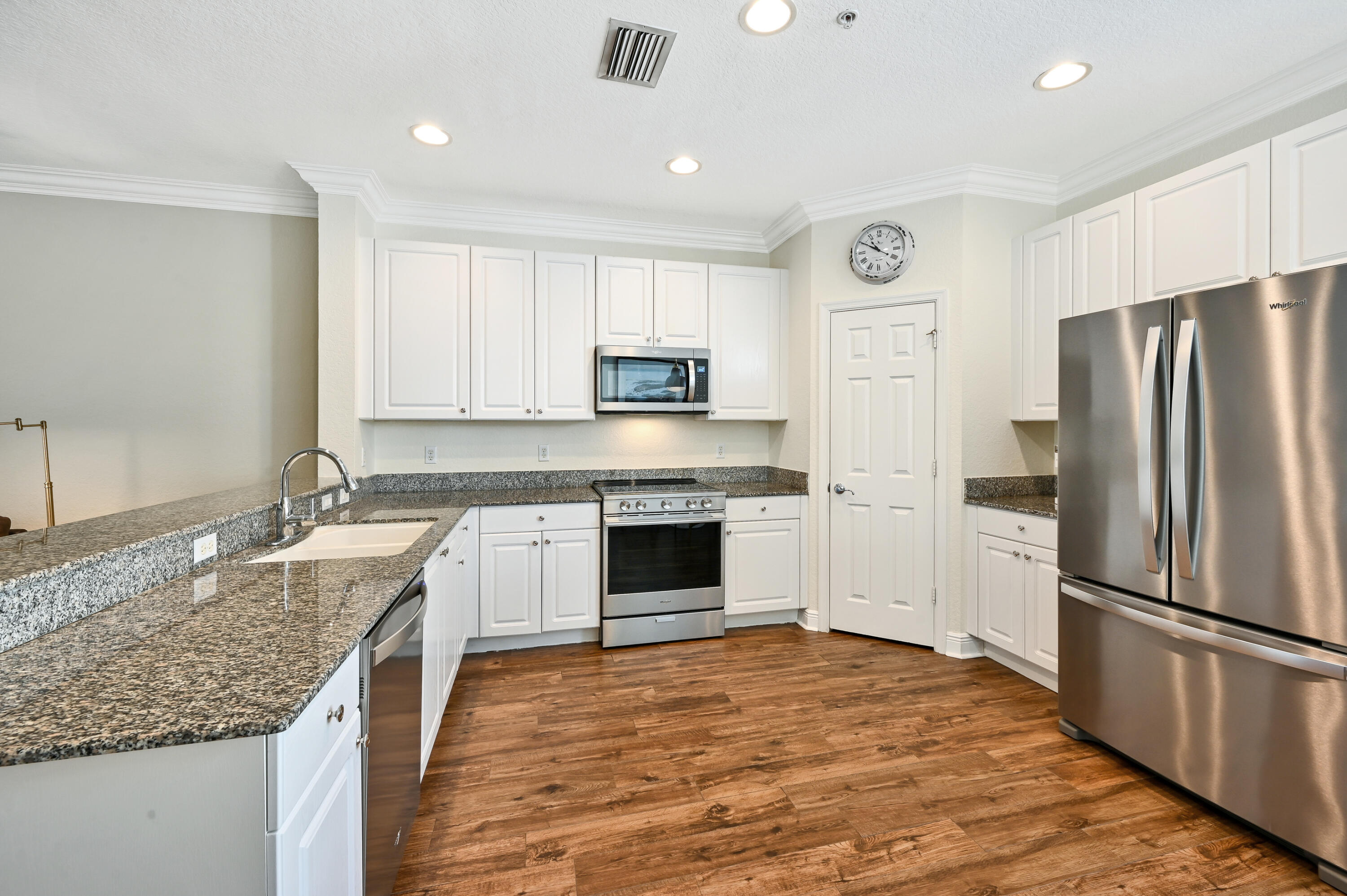 455 School House Road Jupiter, FL 33458 - Photo 3 of 12 Kitchen