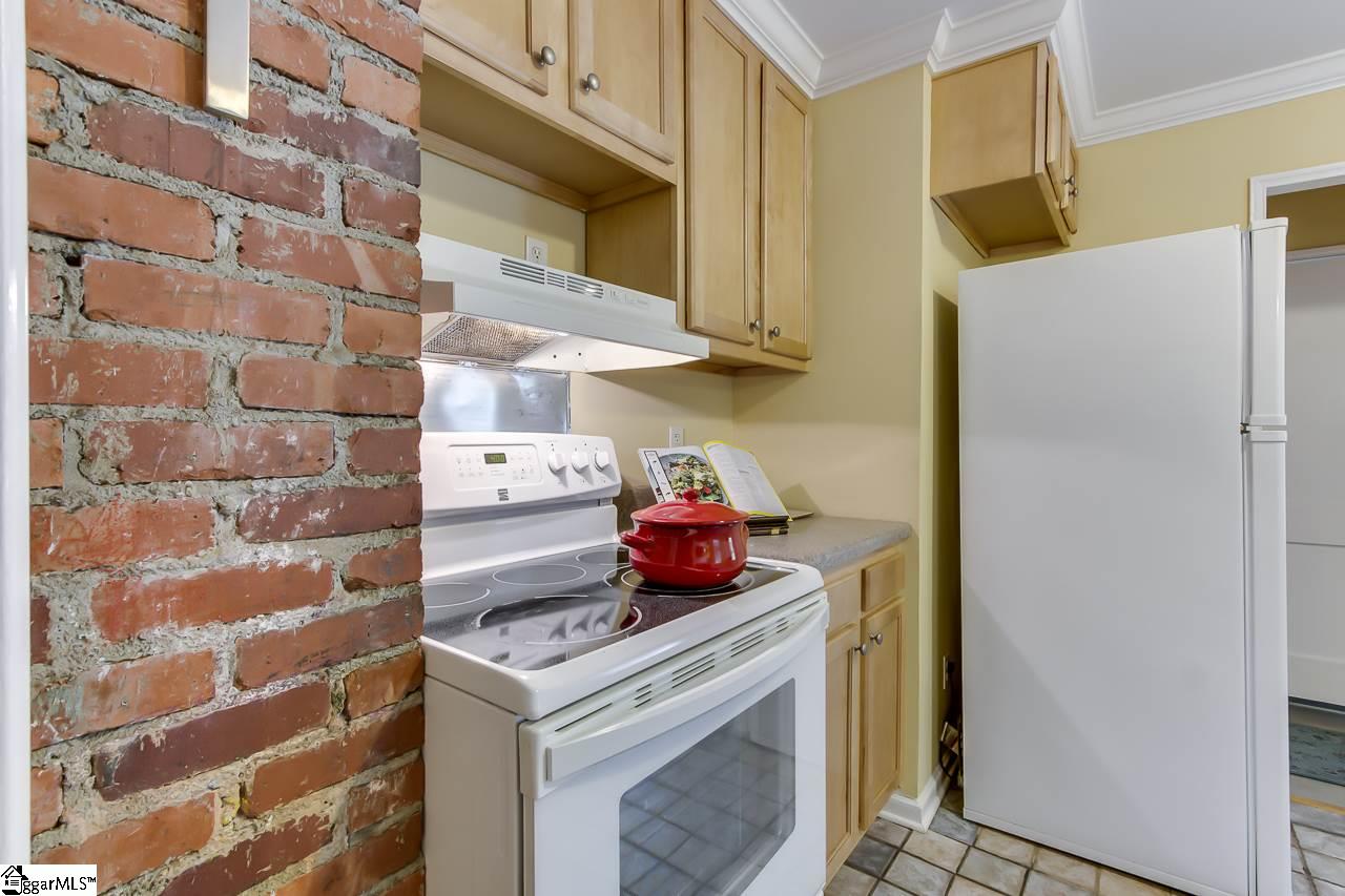 28 East Faris Road Greenville, SC 29605 - Photo 14 of 24 Gallery Image 14