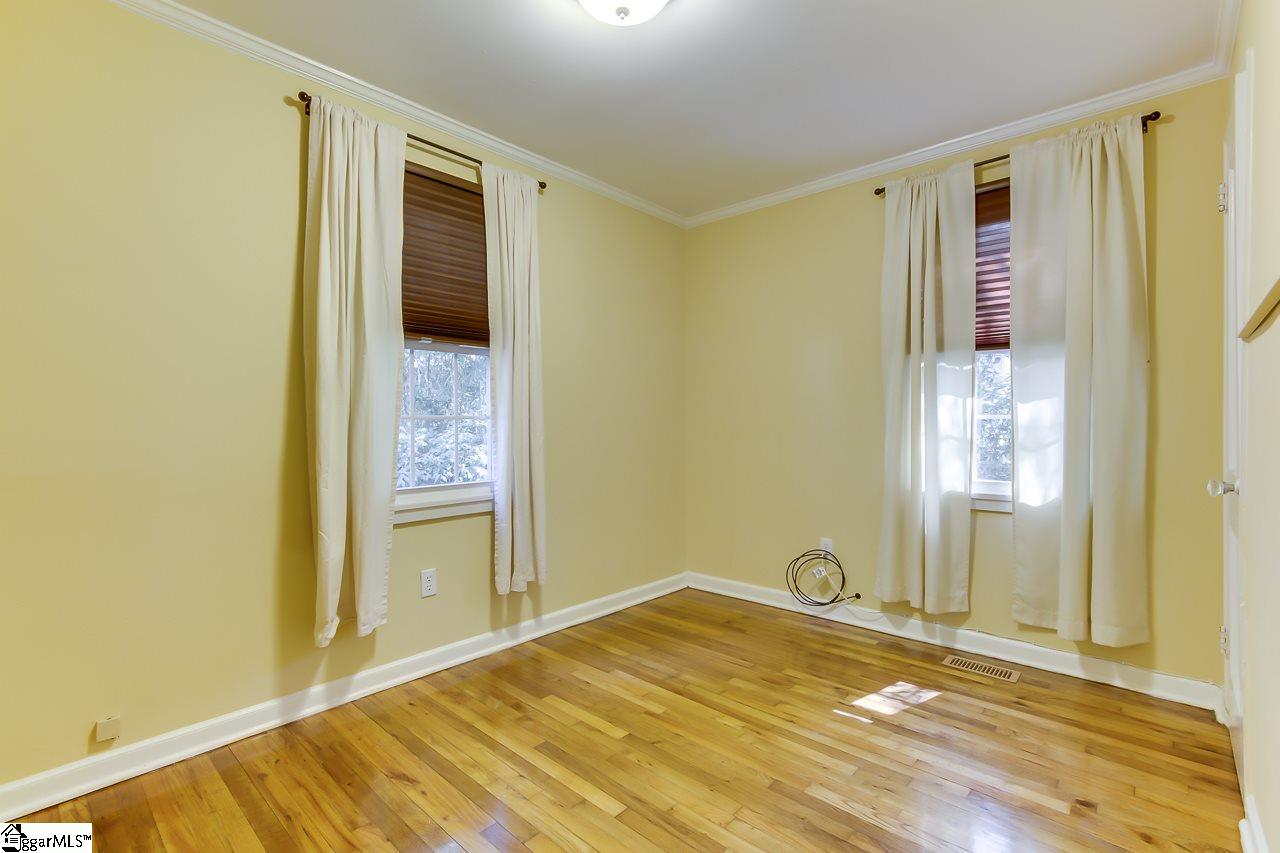 28 East Faris Road Greenville, SC 29605 - Photo 17 of 24 Gallery Image 17