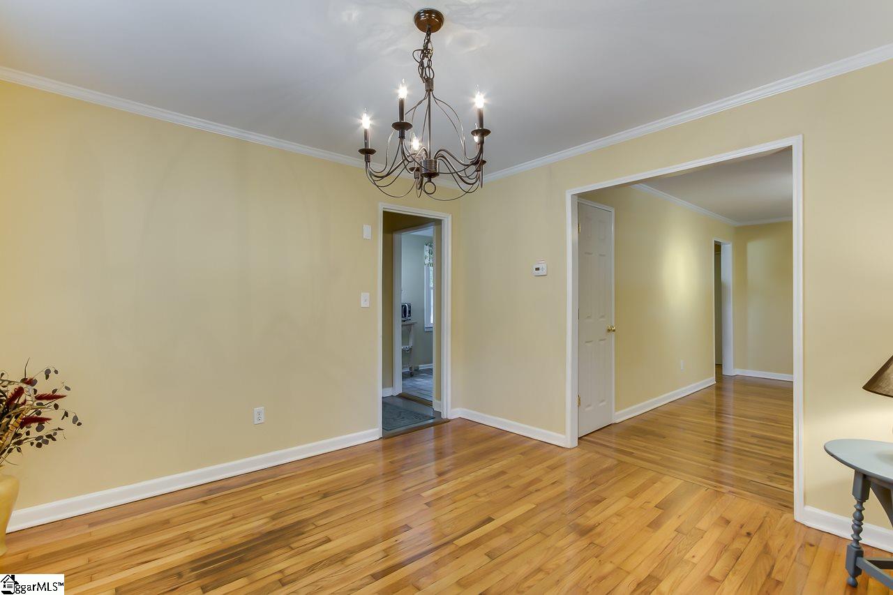 28 East Faris Road Greenville, SC 29605 - Photo 10 of 24 Gallery Image 10
