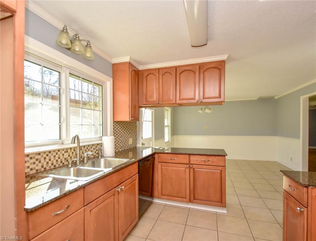 5161 Davis Road Winston-Salem, NC 27105 - Photo 14 of 30 Gallery Image 14