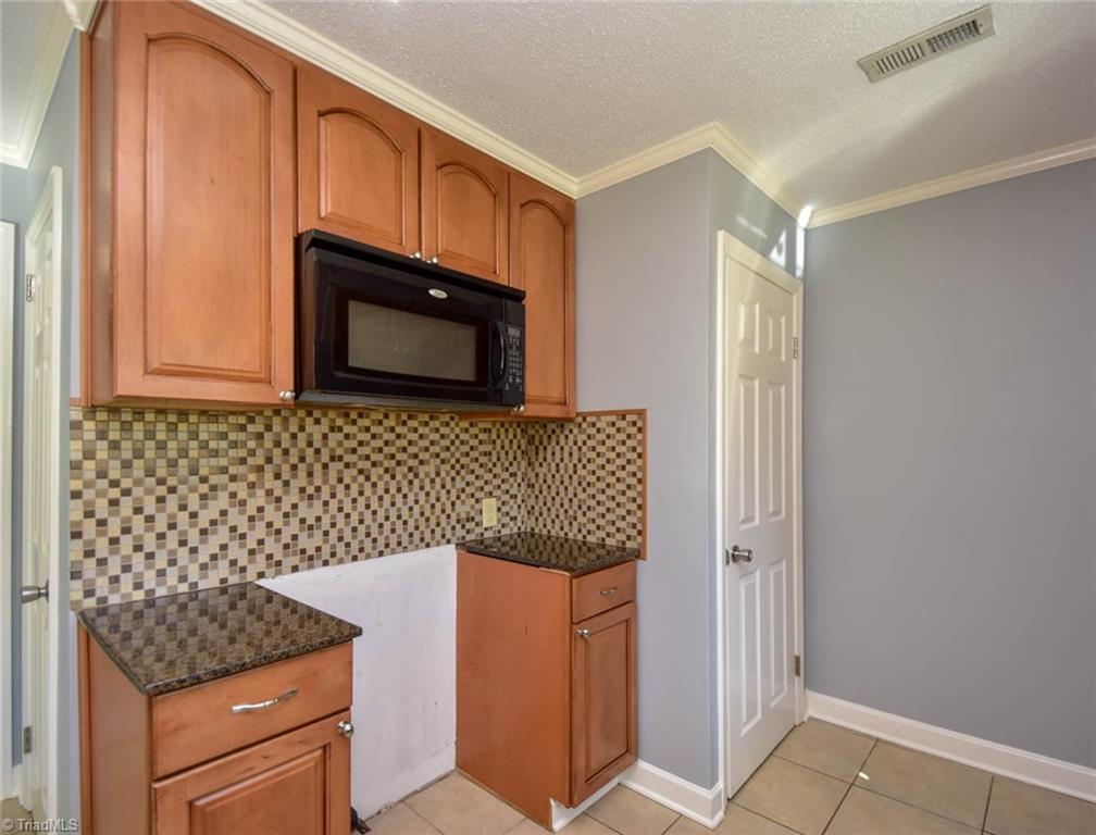 5161 Davis Road Winston-Salem, NC 27105 - Photo 3 of 30 Gallery Image 3