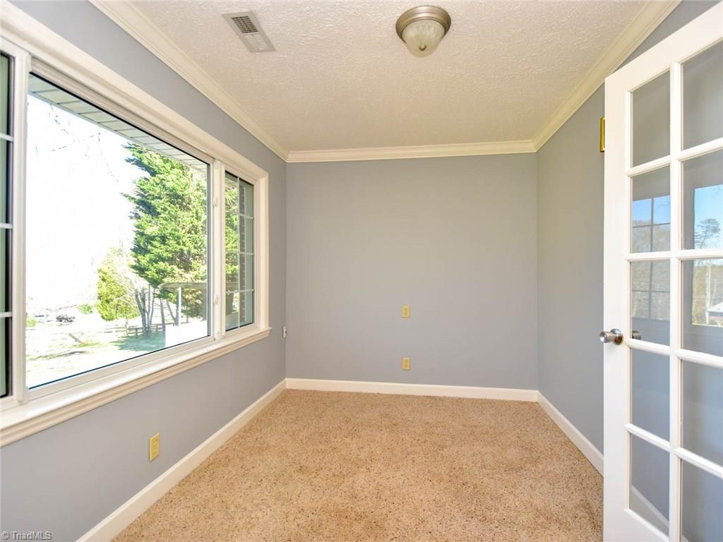 5161 Davis Road Winston-Salem, NC 27105 - Photo 9 of 30 Gallery Image 9