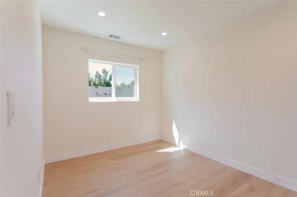 $3,500 | 10423 Pinyon Avenue, Tujunga, CA 91042