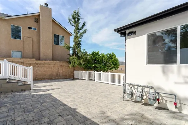 $3,500 | 10423 Pinyon Avenue, Tujunga, CA 91042