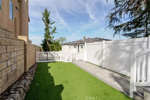 $3,500 | 10423 Pinyon Avenue, Tujunga, CA 91042