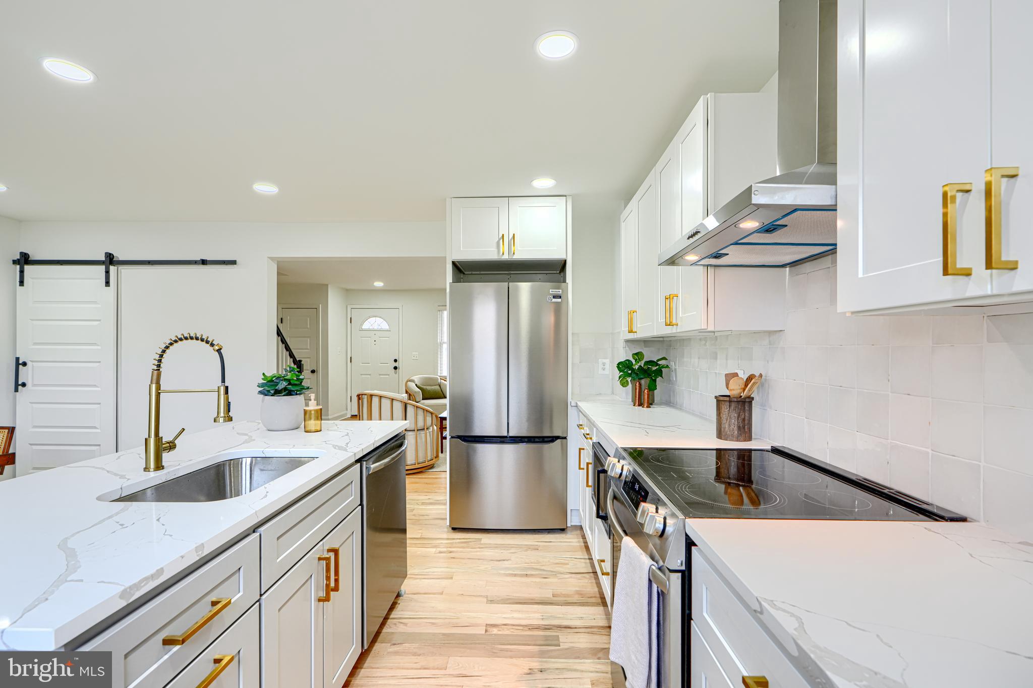 1028 Winsford Road Towson, MD 21204 - Photo 13 of 59 Kitchen