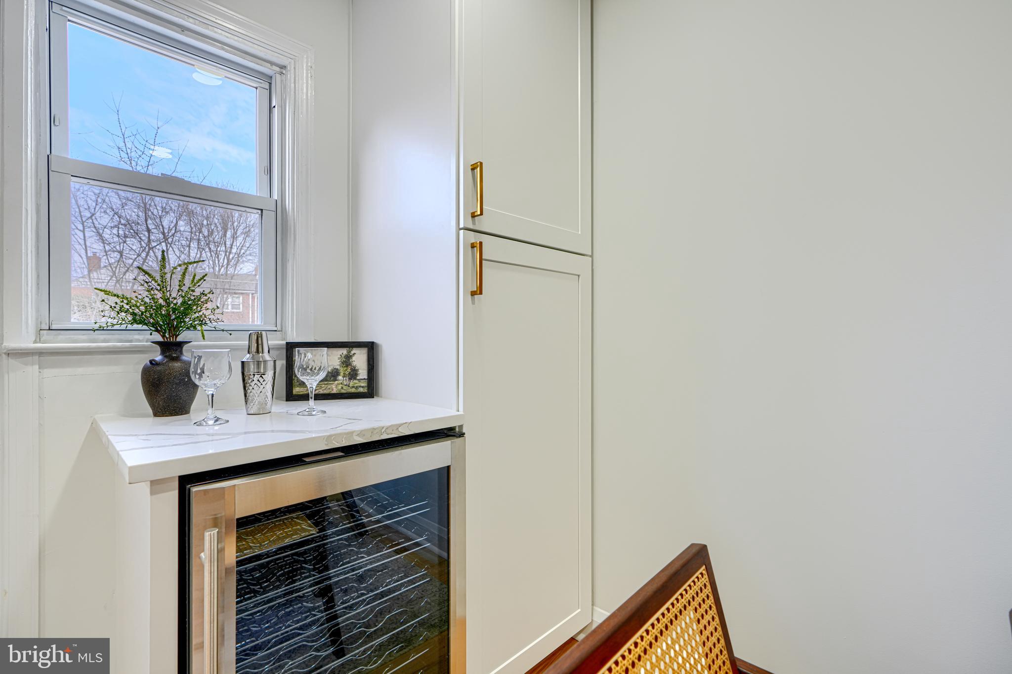 1028 Winsford Road Towson, MD 21204 - Photo 16 of 59 wine cooler