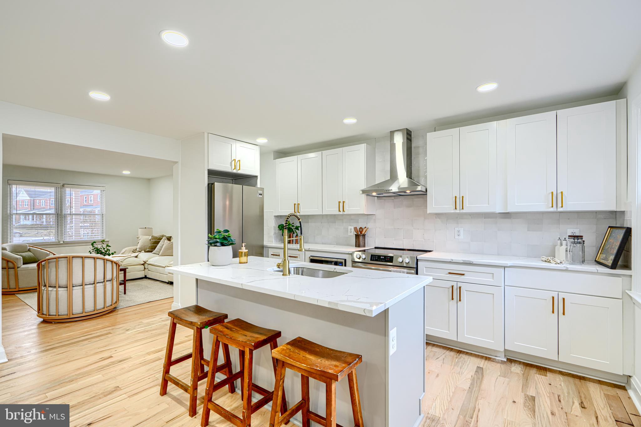 1028 Winsford Road Towson, MD 21204 - Photo 17 of 59 Kitchen