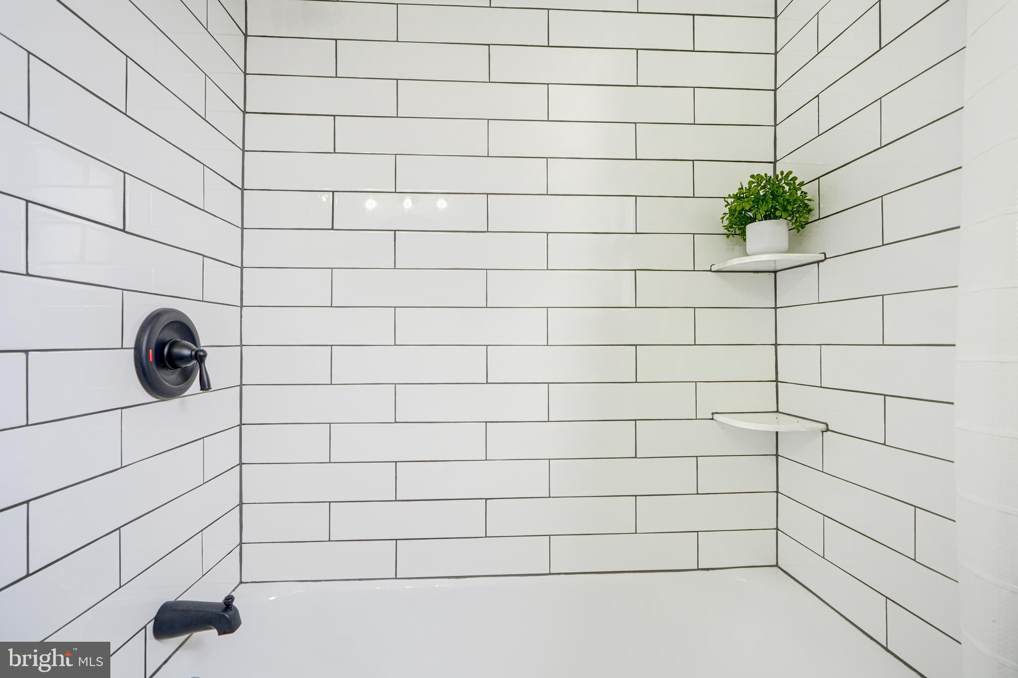 1028 Winsford Road Towson, MD 21204 - Photo 37 of 59 Full bath #1