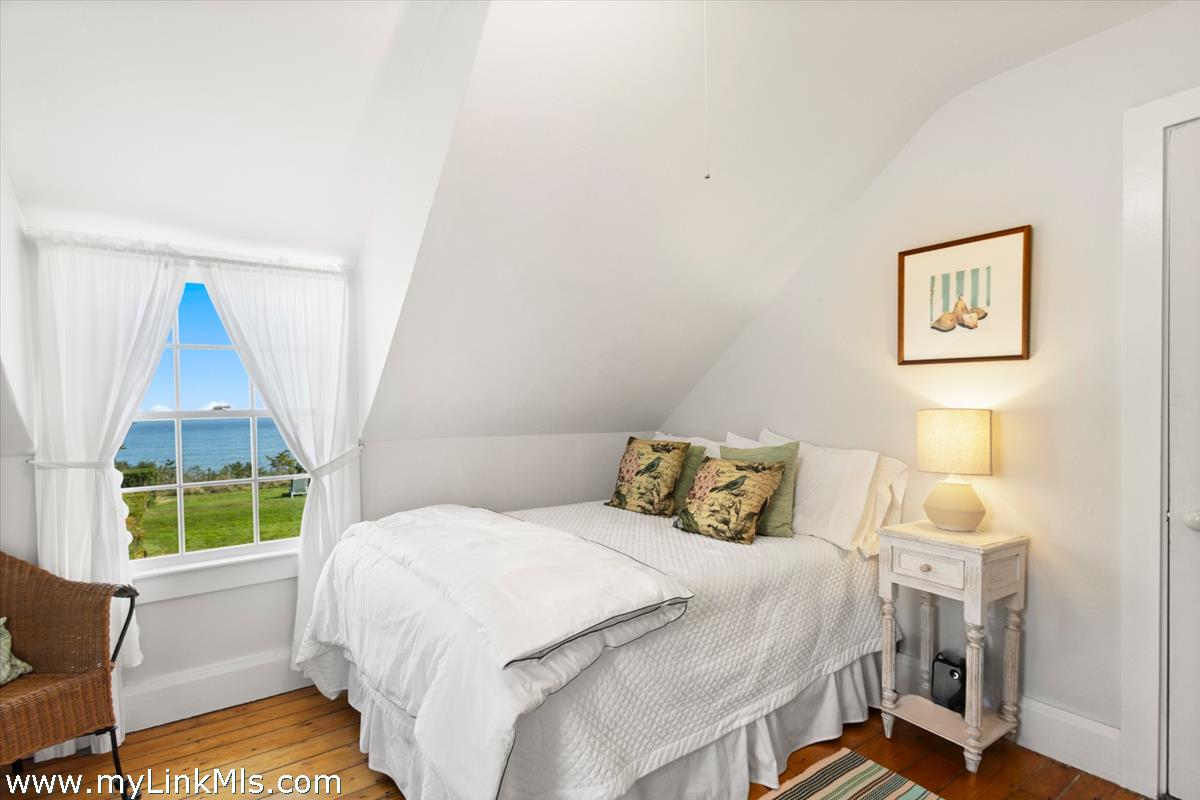33 Shell Street Nantucket, MA 02554 - Photo 40 of 60