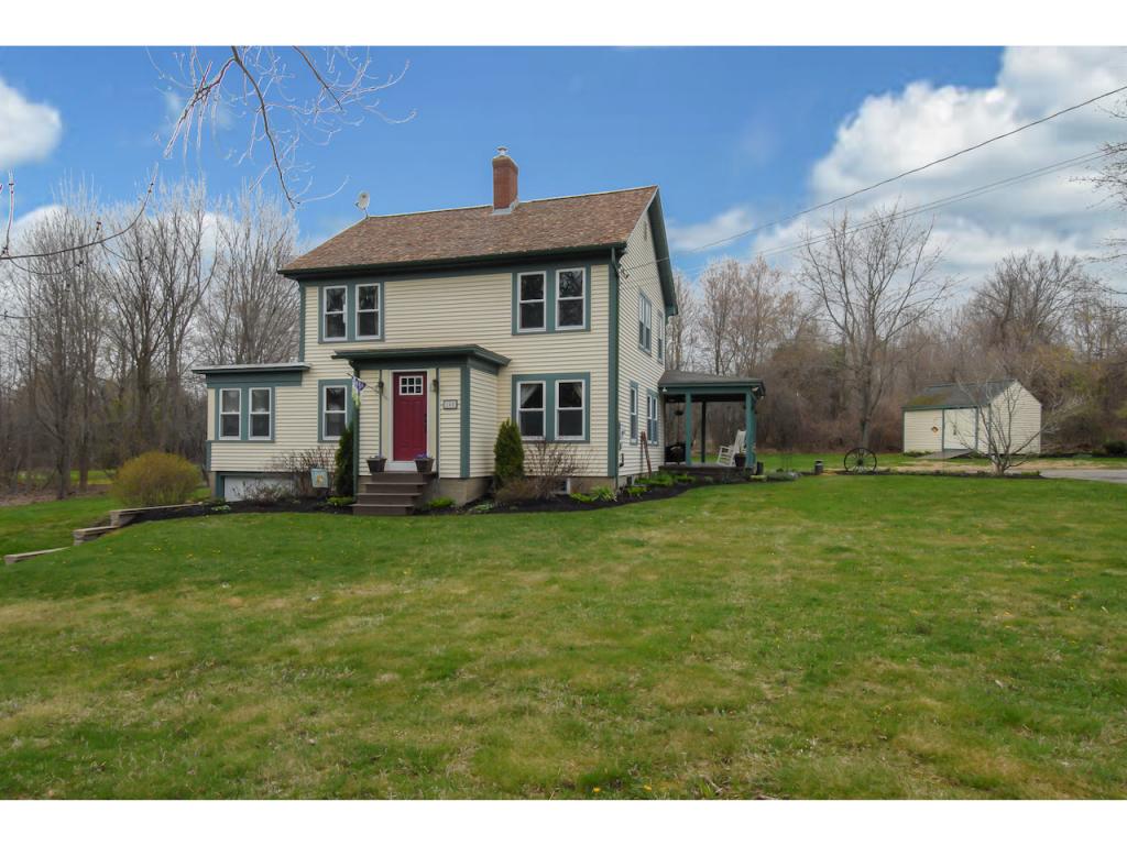 100 Chamberlain Street Rochester, NH 03867 - Photo 2 of 29