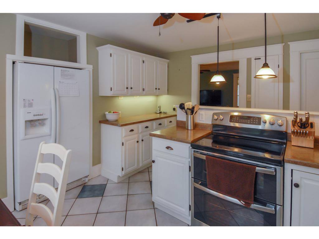 100 Chamberlain Street Rochester, NH 03867 - Photo 6 of 29