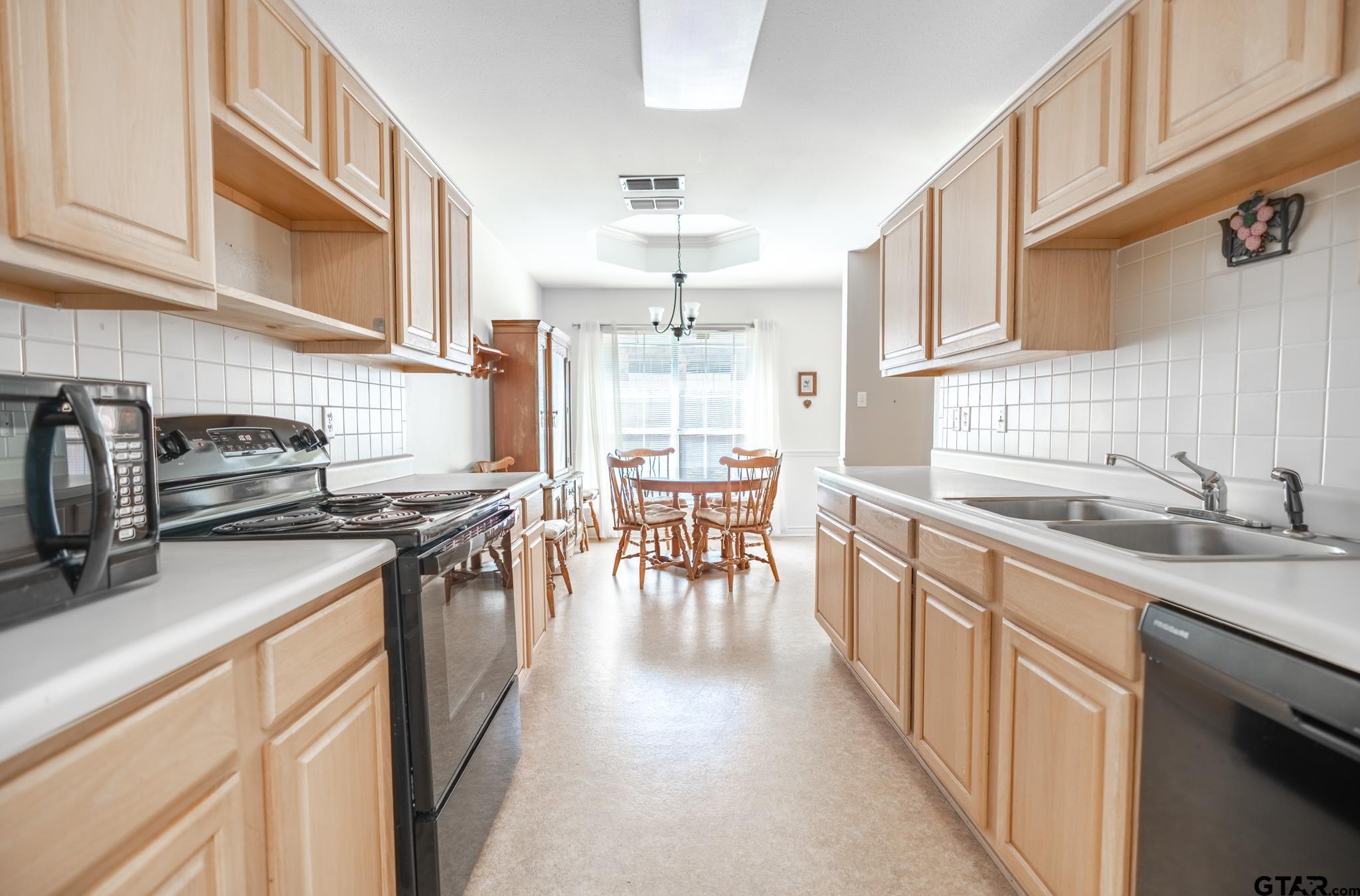1202 Rice Road, Unit 147 Tyler, TX 75703 - Photo 8 of 27 Gallery Image 8