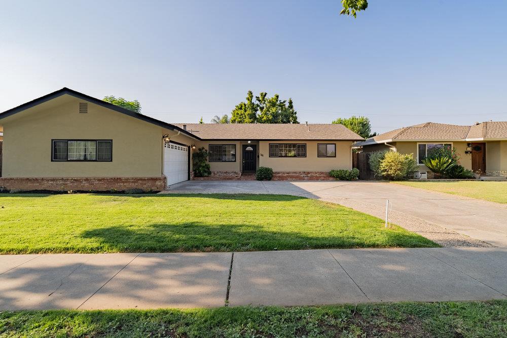 741 West 6th Street Gilroy, CA 95020 - Photo 4 of 29 a front view of house with yard and green space