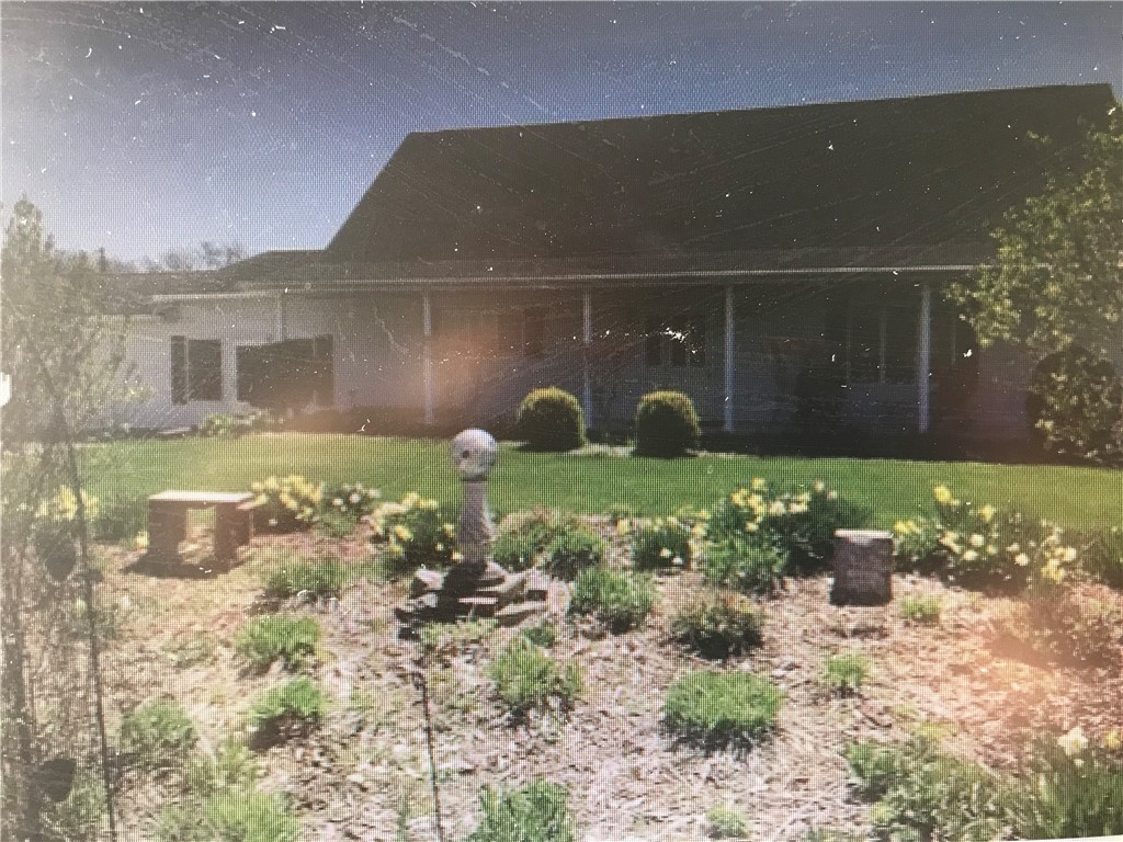1735 East Grove Road Decatur, IL 62521 - Photo 1 of 1
