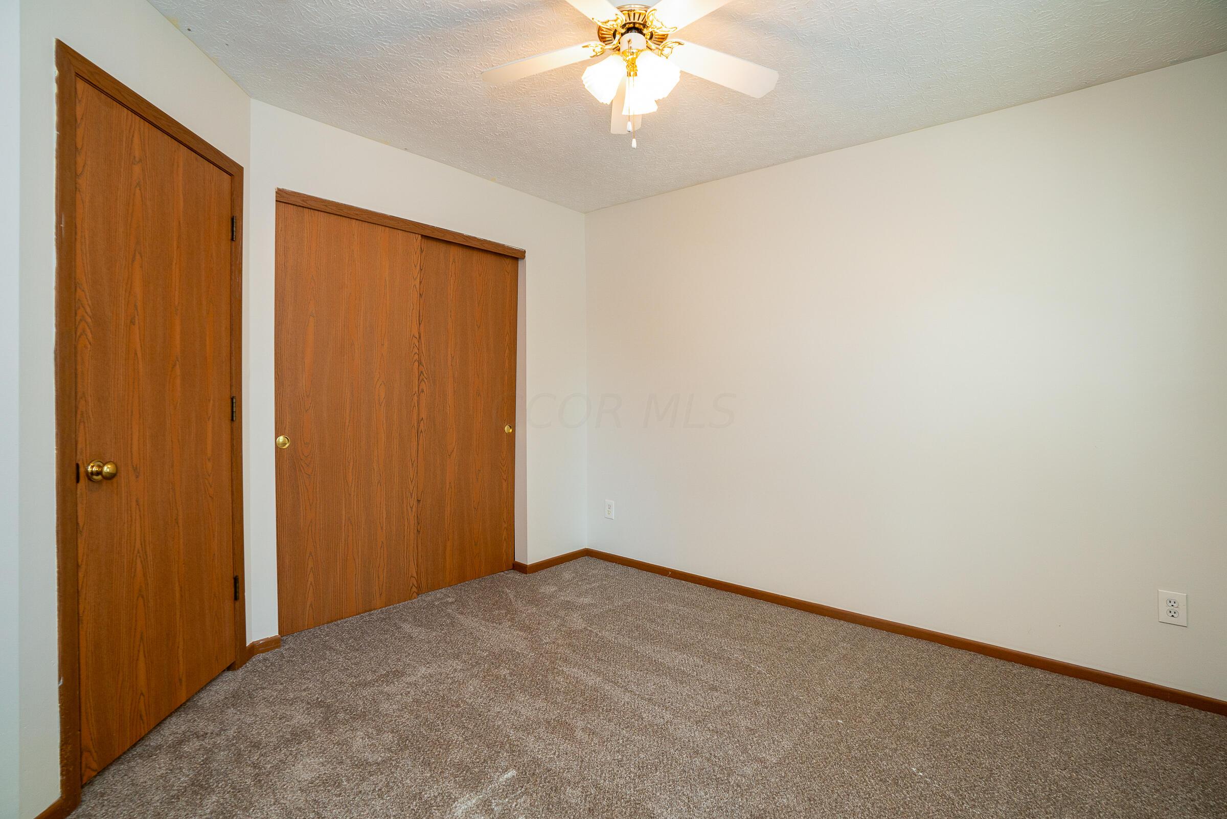 2135 Tonda Lane Grove City, OH 43123 - Photo 23 of 37 Bedroom #2