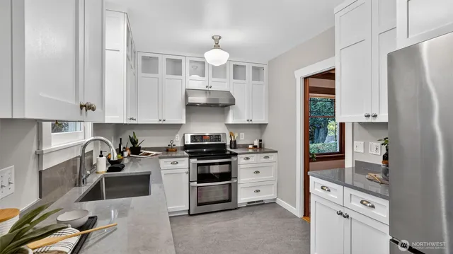 $1,148,500 | 1535 Northwest 64th Street, Seattle, WA 98107