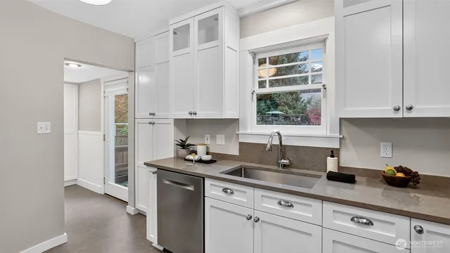 $1,148,500 | 1535 Northwest 64th Street, Seattle, WA 98107