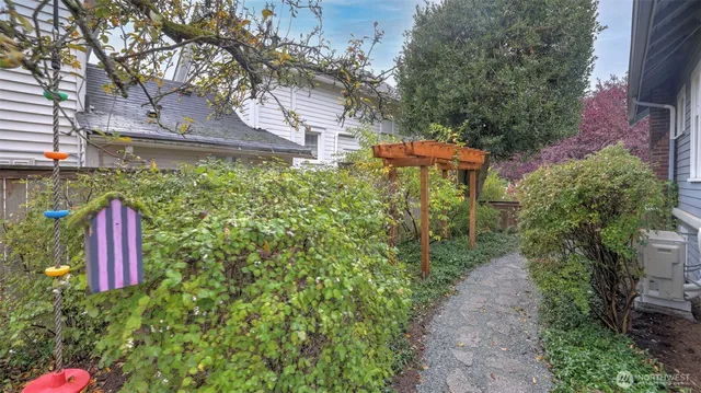 $1,148,500 | 1535 Northwest 64th Street, Seattle, WA 98107