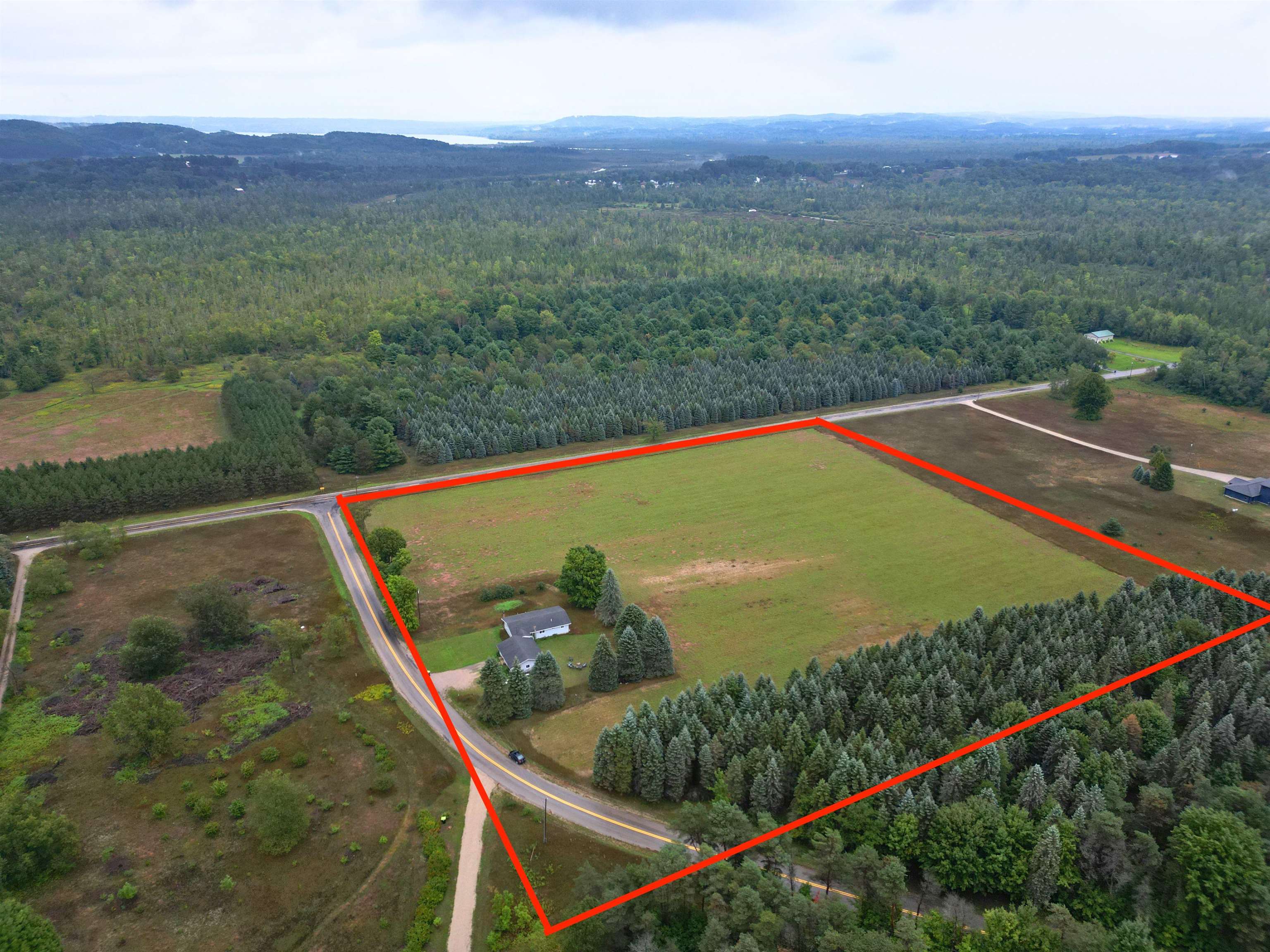 1922 East Darga Road Cedar, MI 49621 - Photo 2 of 32 1950416-3e1cf01a-25d4-47f0-826f-bb9bbbc8fe68.JPG