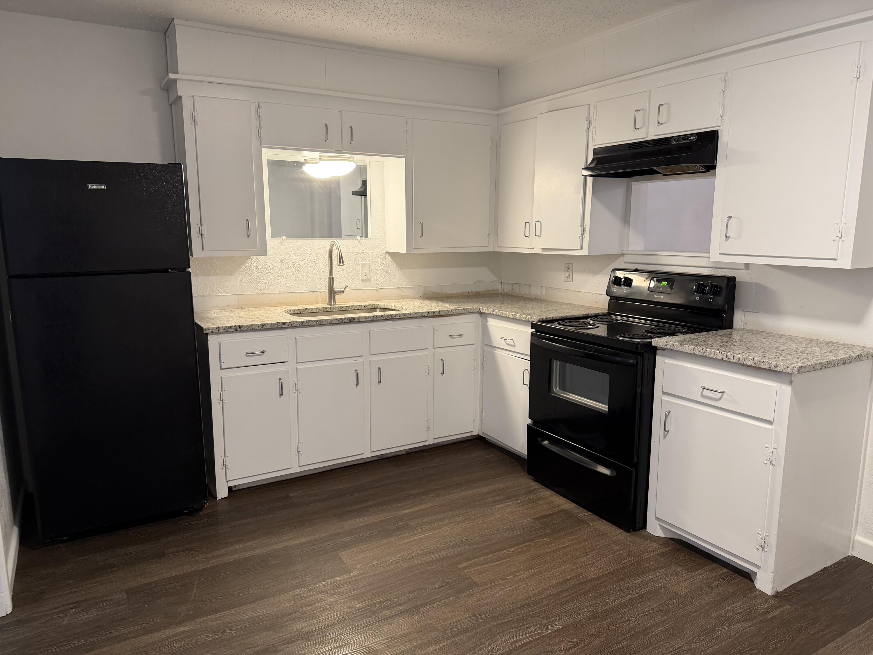 4510 35th Street, Unit A Lubbock, TX 79414 - Photo 6 of 12 IMG_0675