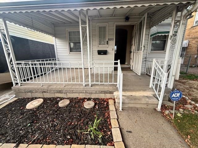 8059 Coolidge Street Center Line, MI 48015 - Photo 2 of 27 Gallery Image 2