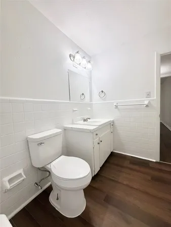 $775 | 201 South Kaysie Street, Unit 23, Angleton, TX 77515