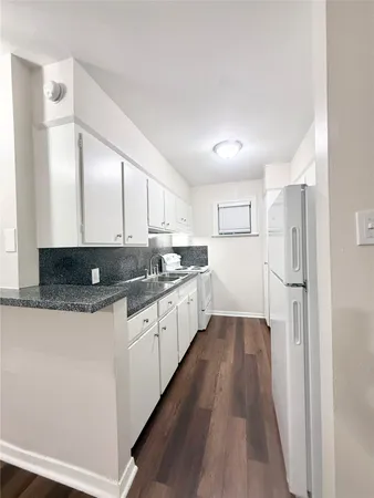 $775 | 201 South Kaysie Street, Unit 23, Angleton, TX 77515