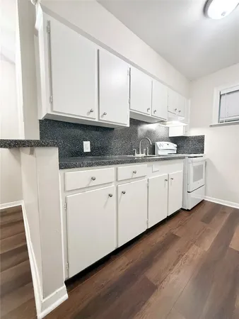 $775 | 201 South Kaysie Street, Unit 23, Angleton, TX 77515